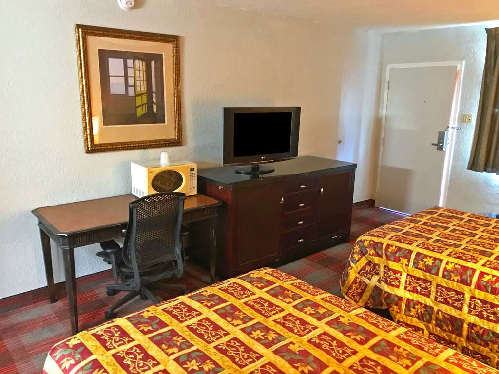 Americas Best Value Inn Richmond South Bellwood Room photo