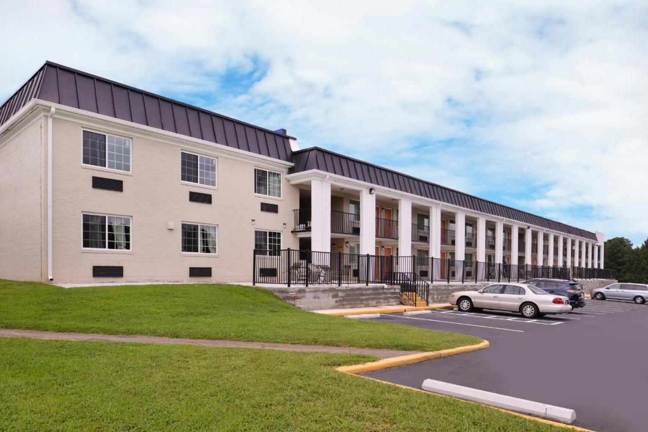 Americas Best Value Inn Richmond South Bellwood Exterior photo