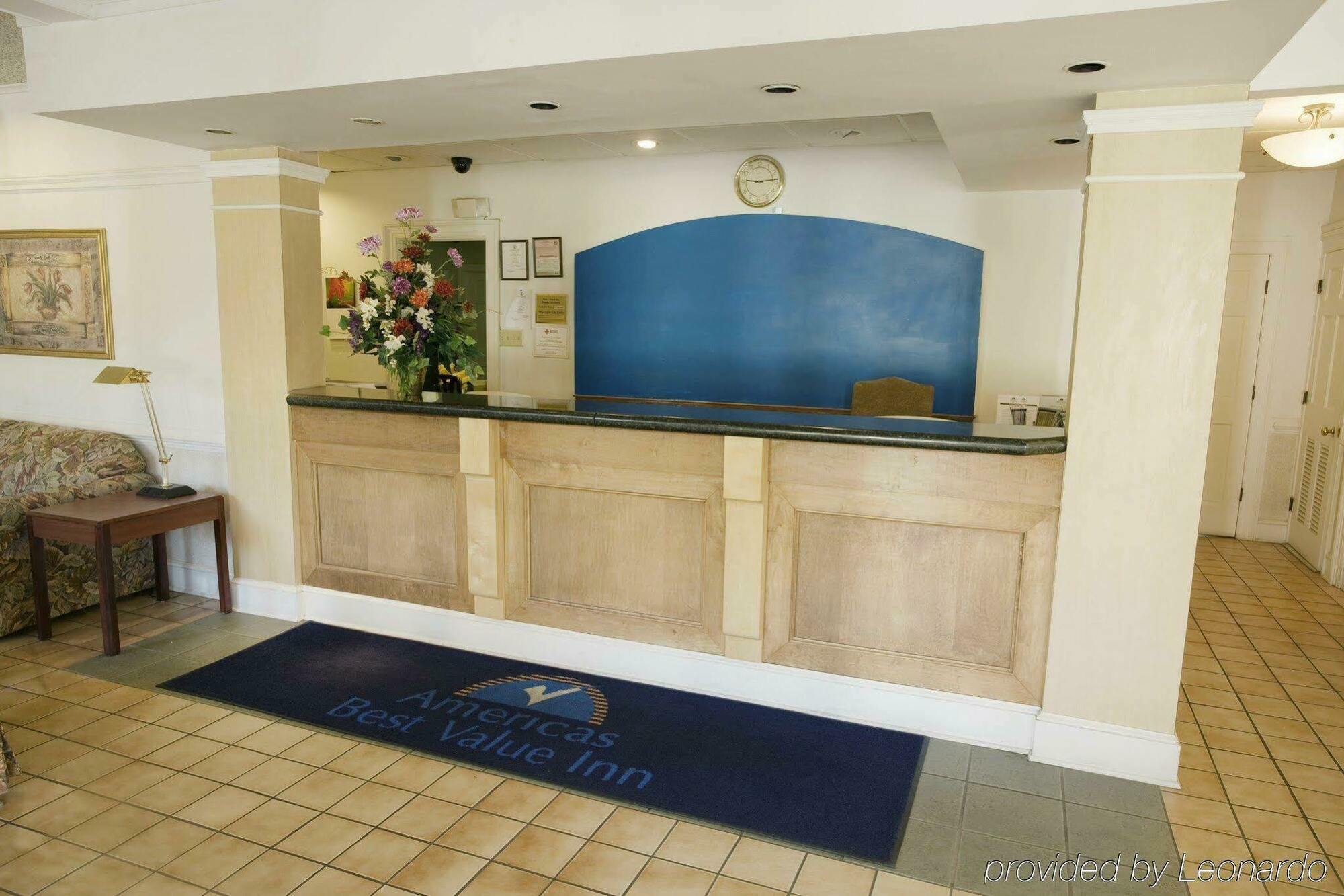 Americas Best Value Inn Richmond South Bellwood Interior photo